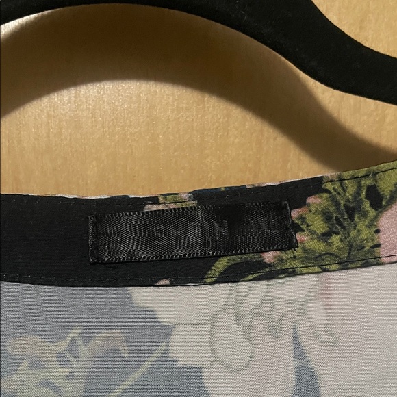 SHEIN Black Floral Blouse - Picture 2 of 4